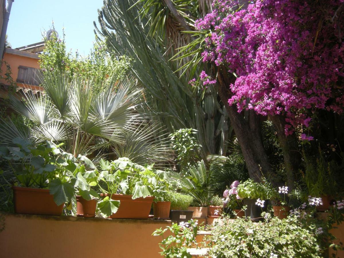 Via Dei Gerani B&B Sinnai ภายนอก รูปภาพ